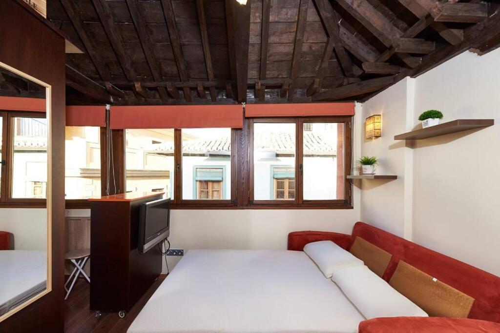 Lindo Estudio Con Terraza San Matias Apartamento Granada